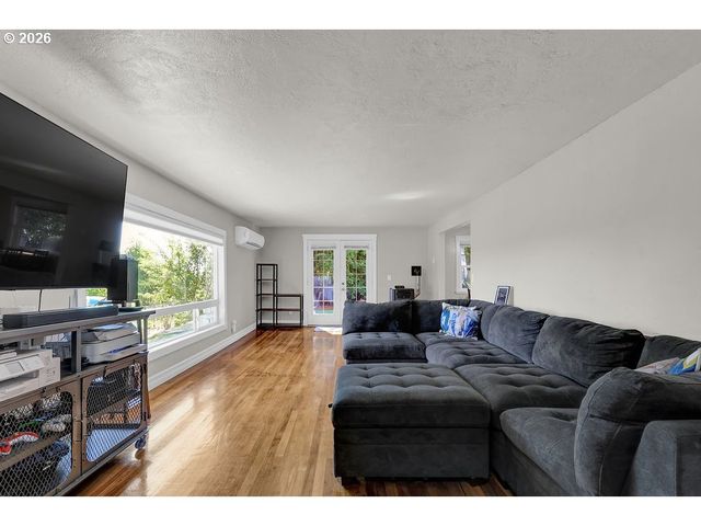 88234 RICHMOND St, Eugene, OR 97402