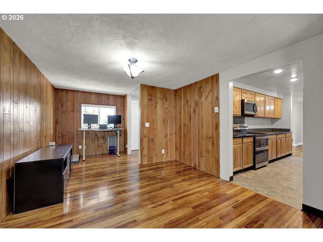 88234 RICHMOND St, Eugene, OR 97402