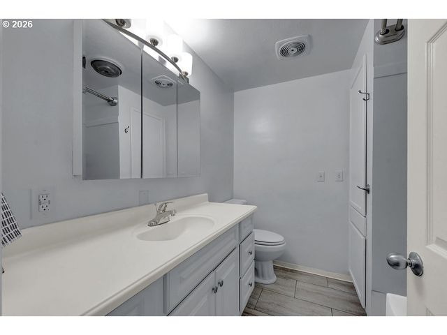 88234 RICHMOND St, Eugene, OR 97402