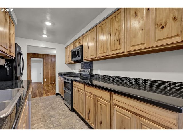88234 RICHMOND St, Eugene, OR 97402