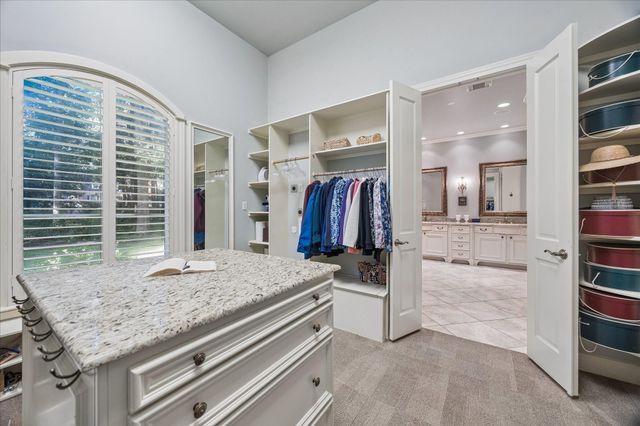 37519 Edgewater Drive, Pinehurst, TX 77362