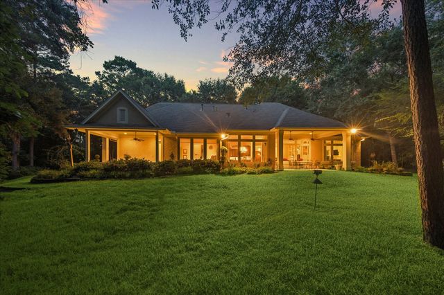 37519 Edgewater Drive, Pinehurst, TX 77362