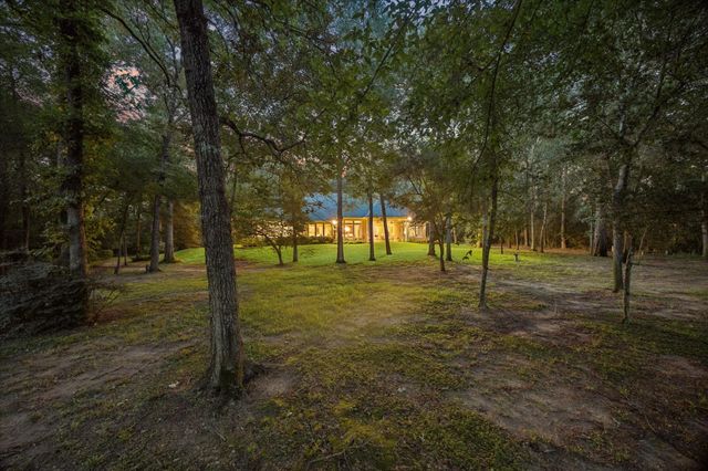 37519 Edgewater Drive, Pinehurst, TX 77362