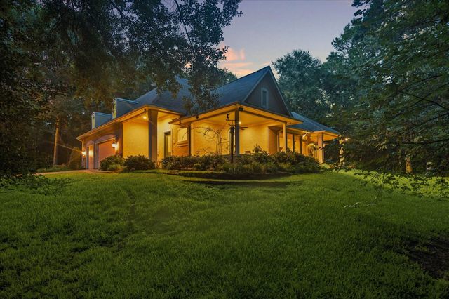 37519 Edgewater Drive, Pinehurst, TX 77362