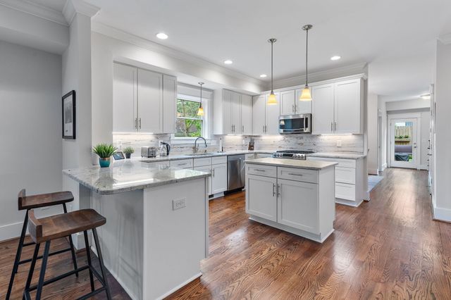 414B Saint Francis Ave, Nashville, TN 37205