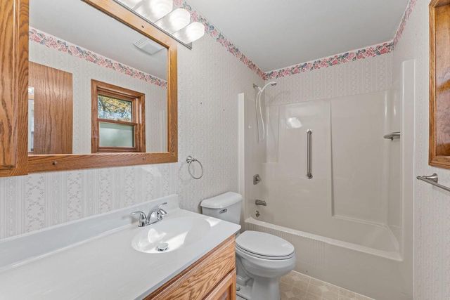 E7173 Eagle Ridge Court, Reedsburg, WI 53959