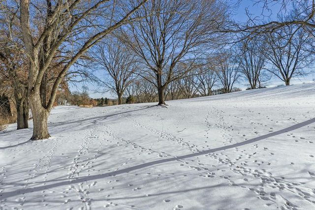 E7173 Eagle Ridge Court, Reedsburg, WI 53959