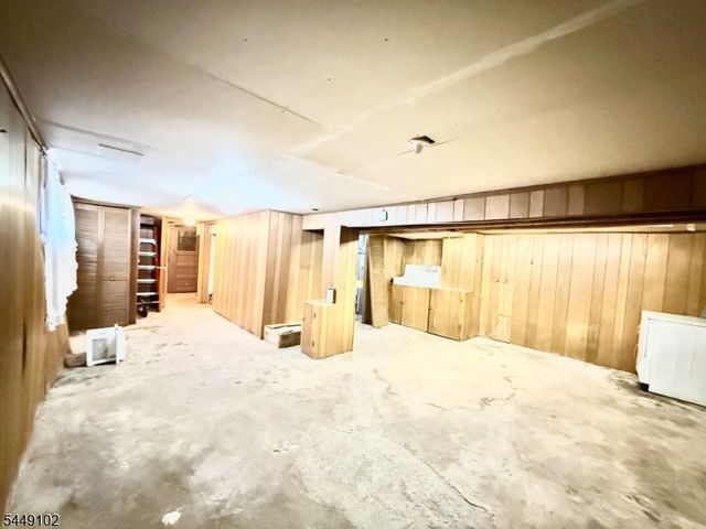 37 Krueger Pl, Passaic City, NJ 07055