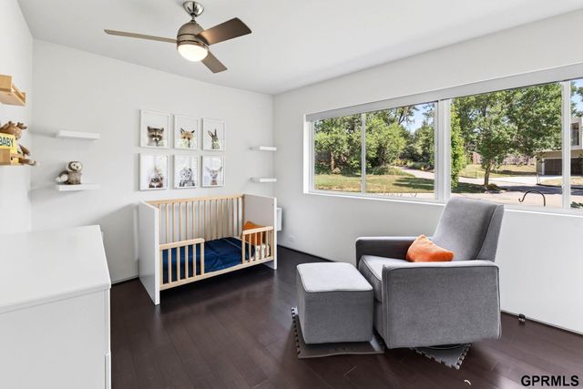13481 Ogden Plaza Circle, Omaha, NE 68164