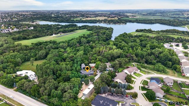 13481 Ogden Plaza Circle, Omaha, NE 68164