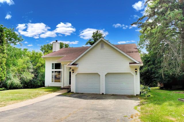 N3201 Highland DRIVE, Lake Geneva, WI 53147