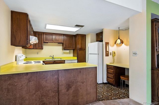 6685 E Arizona Avenue A, Denver, CO 80224