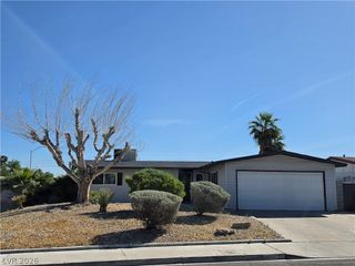 201 Nunca Street, Las Vegas, NV 89107