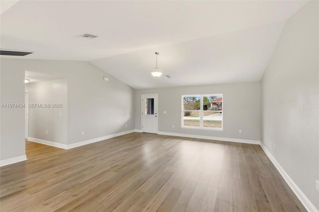 6823 Dickinson Drive, Sebring, FL 33872