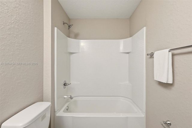 6823 Dickinson Drive, Sebring, FL 33872