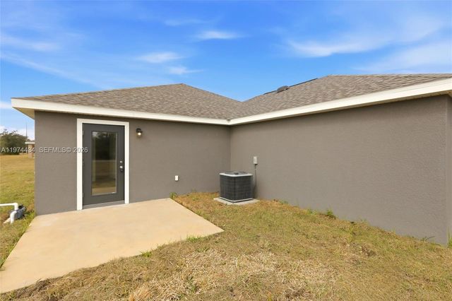 6823 Dickinson Drive, Sebring, FL 33872
