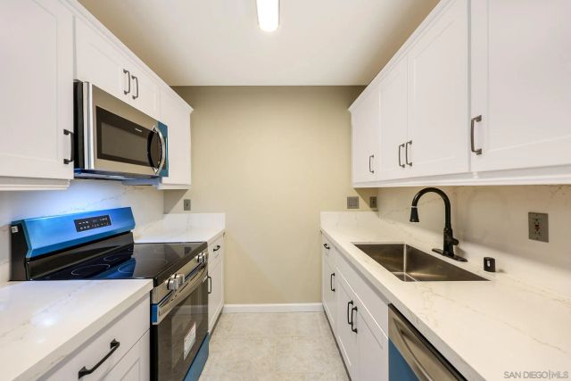 8338 Regents 1S, San Diego, CA 92122