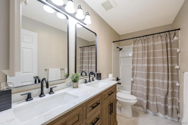 8338 Regents 1S, San Diego, CA 92122