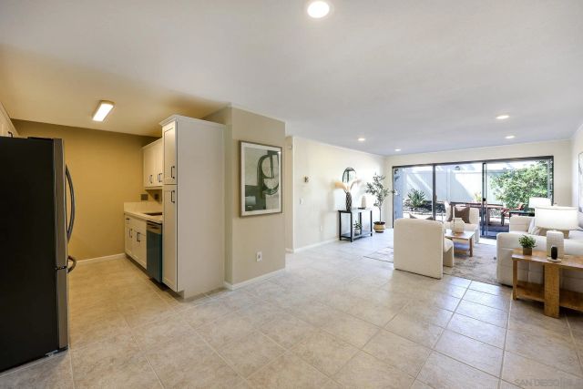 8338 Regents 1S, San Diego, CA 92122