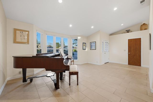 3403 Rockford Ct, Rocklin, CA 95765