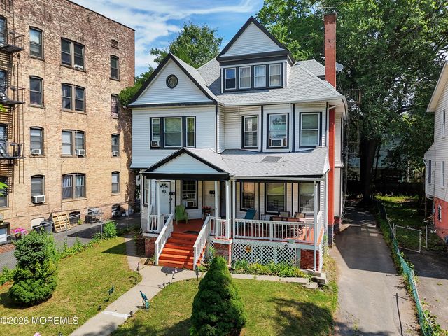 92 Chestnut Street, East Orange, NJ 07018