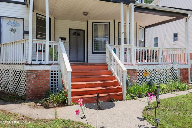 92 Chestnut Street, East Orange, NJ 07018