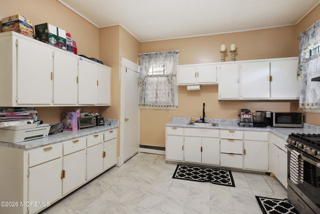 92 Chestnut Street, East Orange, NJ 07018