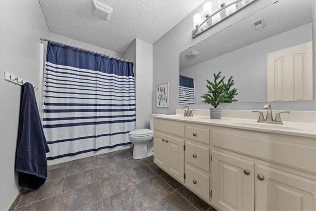 362 S Stonecrest Road, Olathe, KS 66061