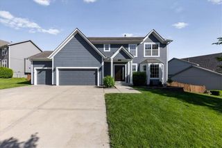 362 S Stonecrest Road, Olathe, KS 66061