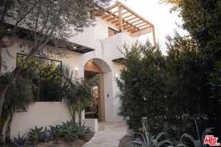 6546 Colgate Avenue, Los Angeles, CA 90048