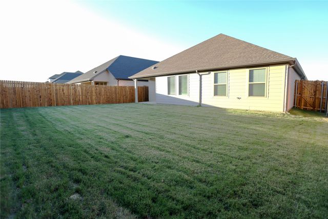 521 Whispering Winds Trail, Princeton, TX 75071