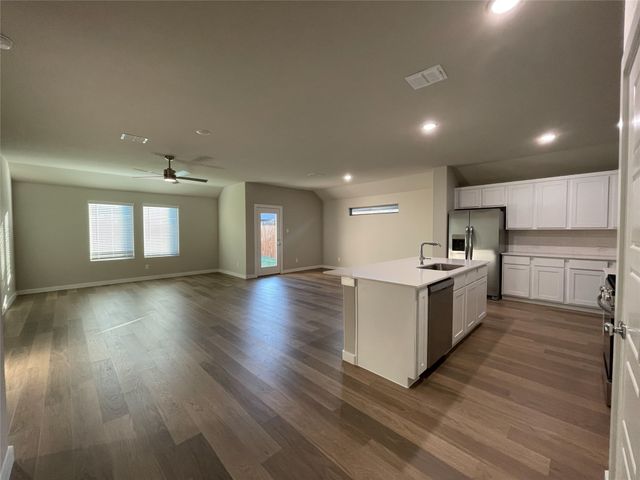 521 Whispering Winds Trail, Princeton, TX 75071