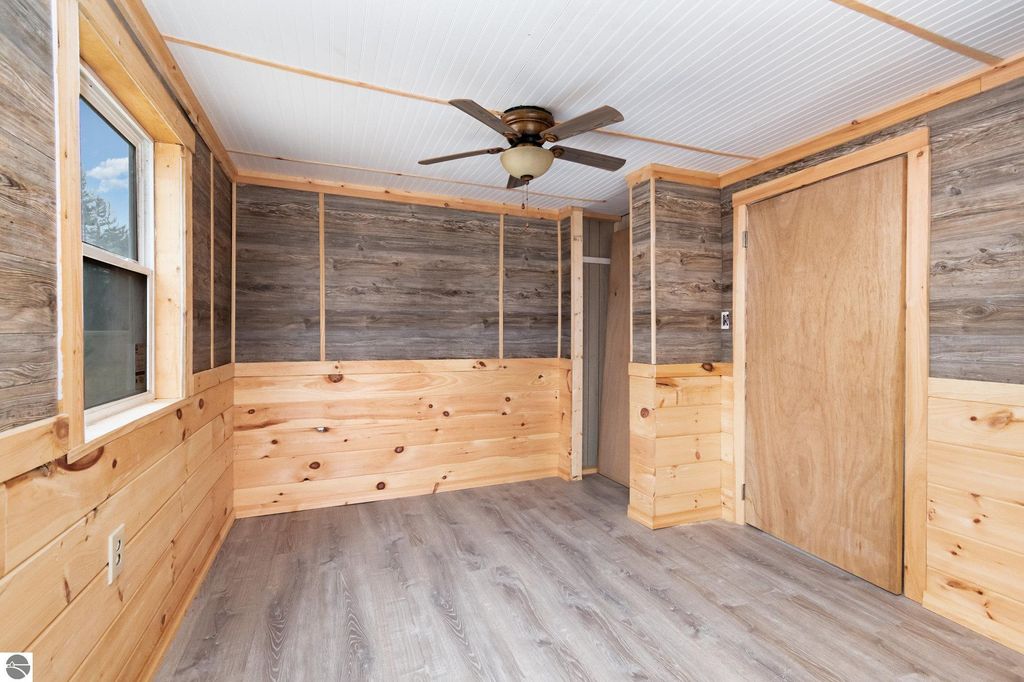 Image 12 of property listing at 2340 W Ryno Road, Luzerne, MI 48636