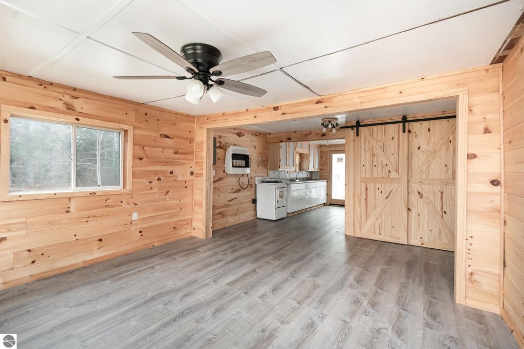 Image 5 of property listing at 2340 W Ryno Road, Luzerne, MI 48636