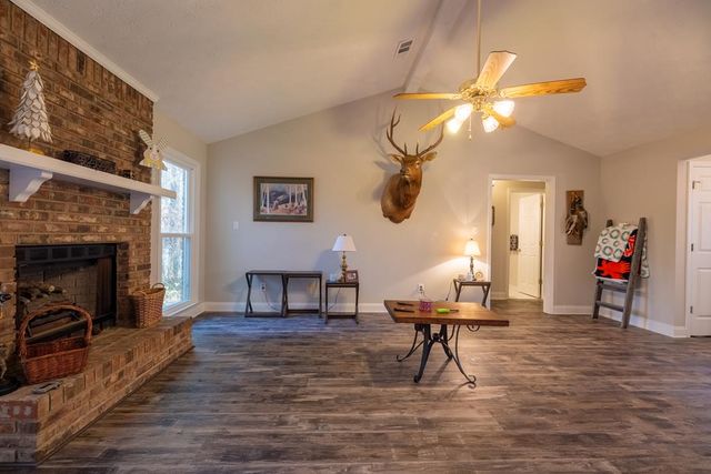 239 Ossahatchee Drive, Ellerslie, GA 31807