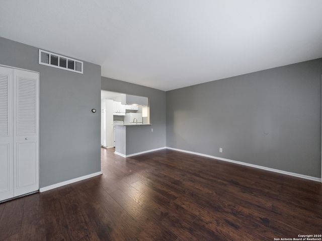 1045 Shook Ave Apt 134, San Antonio, TX 78212