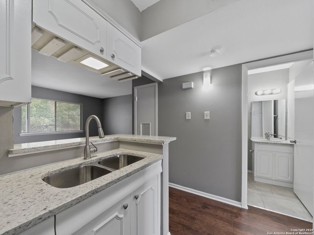 1045 Shook Ave Apt 134, San Antonio, TX 78212