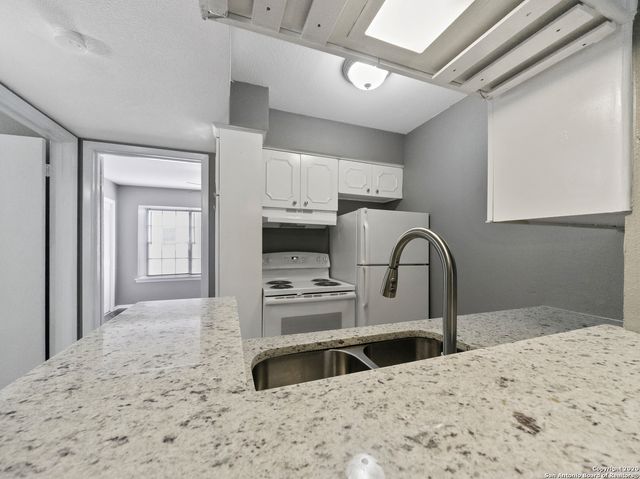 1045 Shook Ave Apt 134, San Antonio, TX 78212