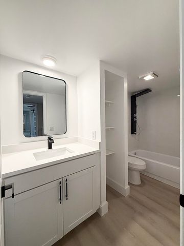 205 Charter Way, West Palm Beach, FL 33407