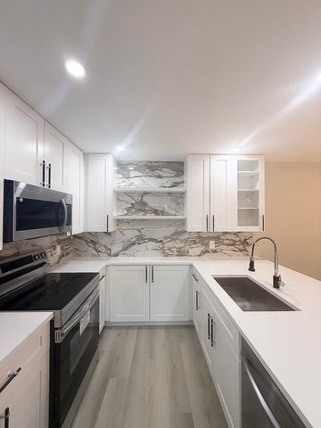 205 Charter Way, West Palm Beach, FL 33407