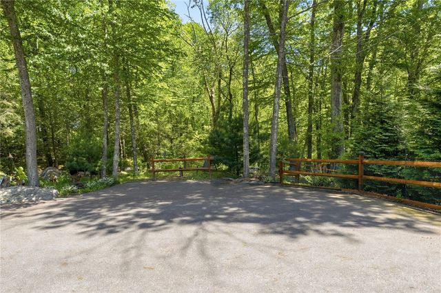 193 Lake Washington Drive, Glocester, RI 02814