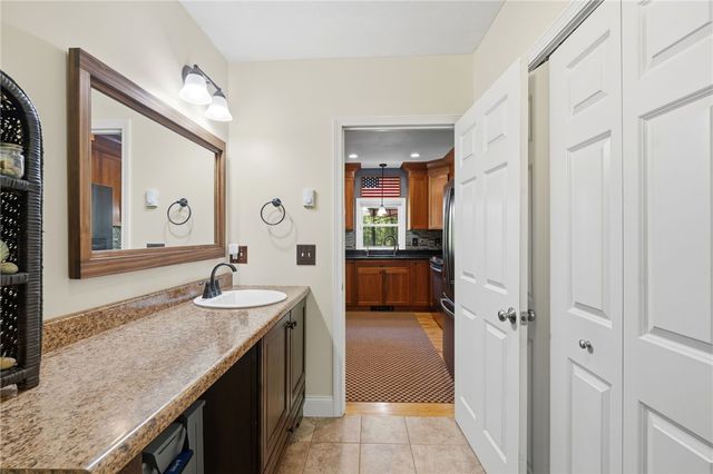 193 Lake Washington Drive, Glocester, RI 02814