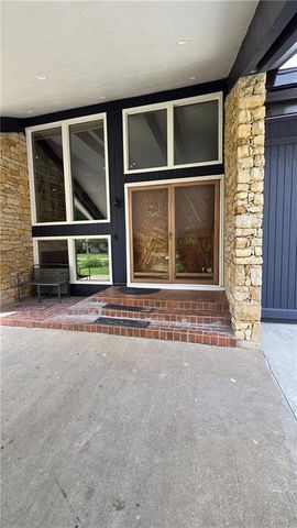 23600 E 88th Street, Lee's Summit, MO 64064