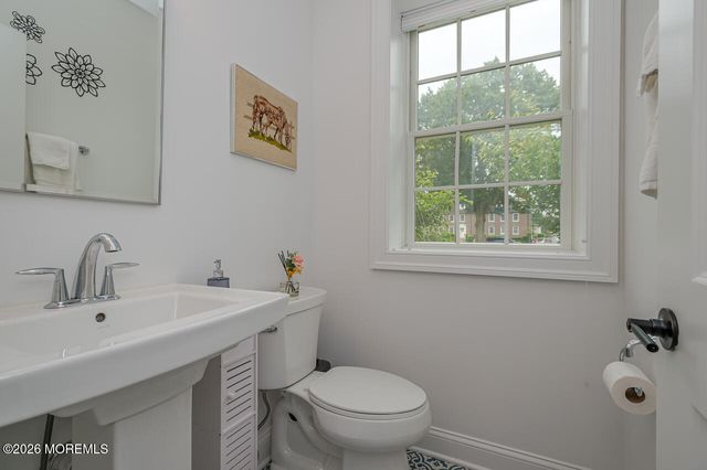 9 Allen Avenue, Oceanport, NJ 07757