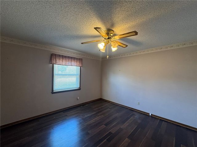 1913 Mimosa, Mountain Home, AR 72653