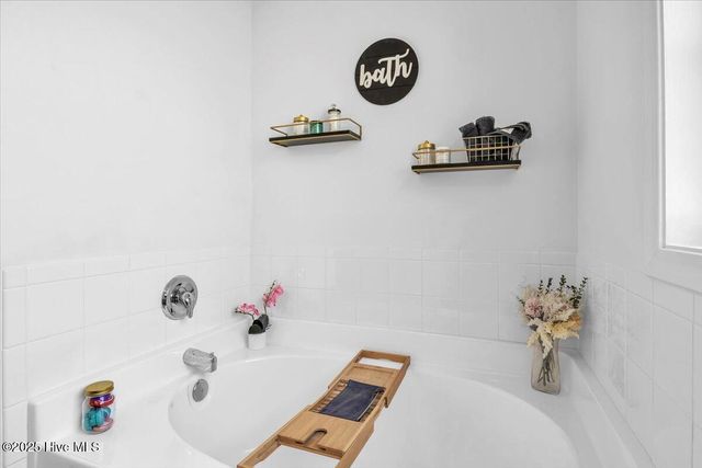 1301 Deer Hill Drive, Wilmington, NC 28409