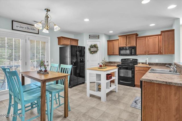 1301 Deer Hill Drive, Wilmington, NC 28409