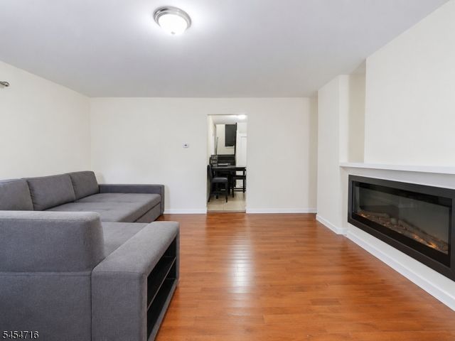 239 S 19Th St, Newark City, NJ 07103