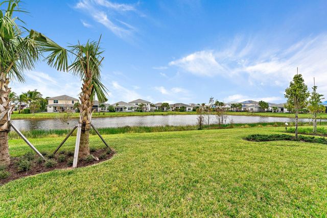 12573 Nautilus Circle, Palm Beach Gardens, FL 33412