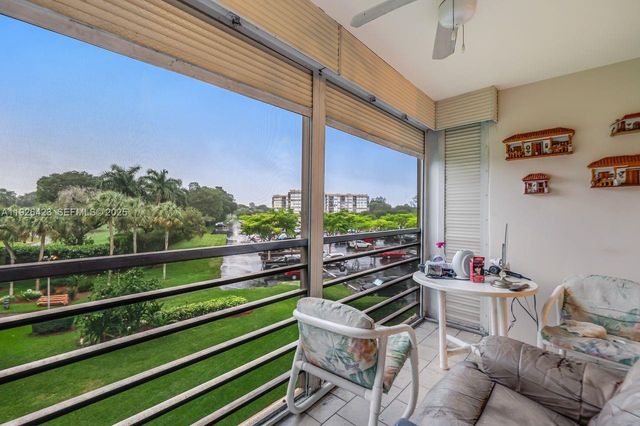 1100 Saint Charles Pl 310, Pembroke Pines, FL 33026